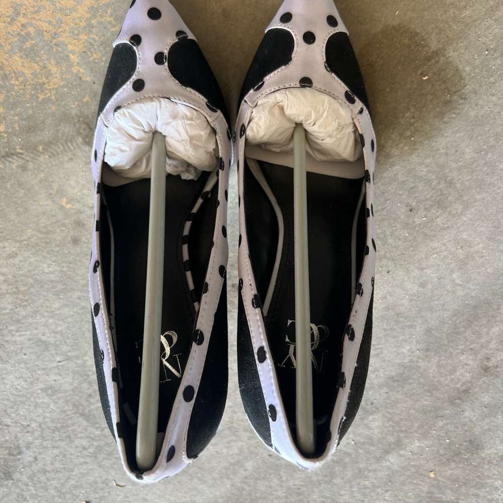 Brand new, never work New York and Company color block heels.